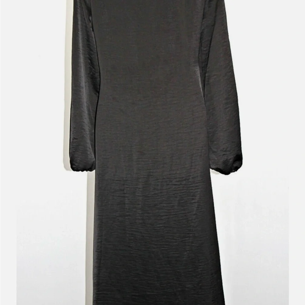 NWT House of Harlow 1960 Ruched Side Cutout CircleSatin Maxi Dress - Picture 3 of 7